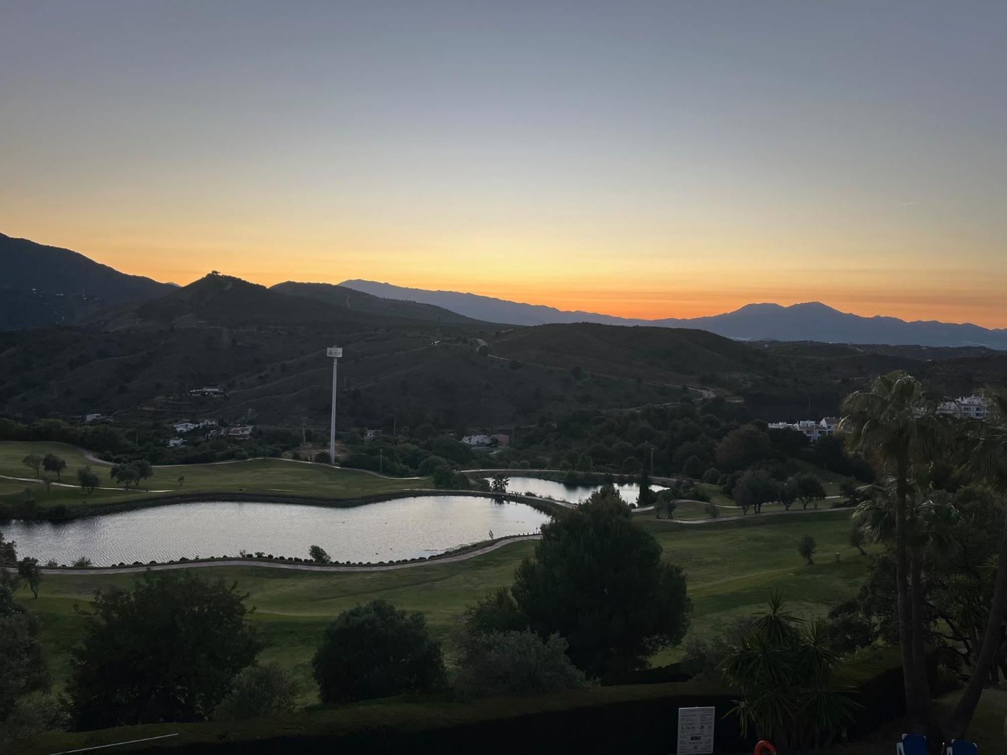 Апартаменты Alhaurin Golf Premium Views Альхаурин-эль-Гранде Экстерьер фото