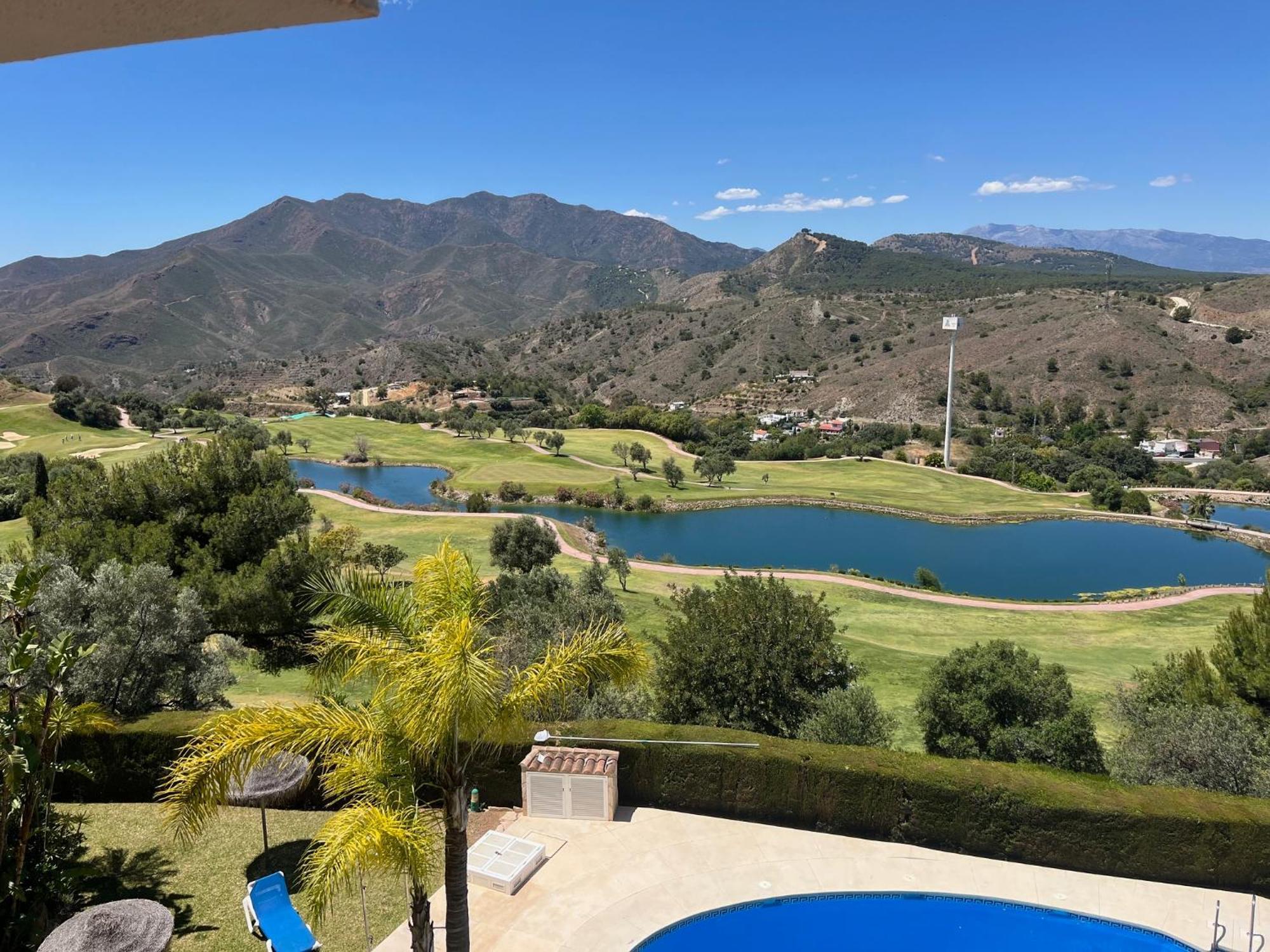 Апартаменты Alhaurin Golf Premium Views Альхаурин-эль-Гранде Экстерьер фото