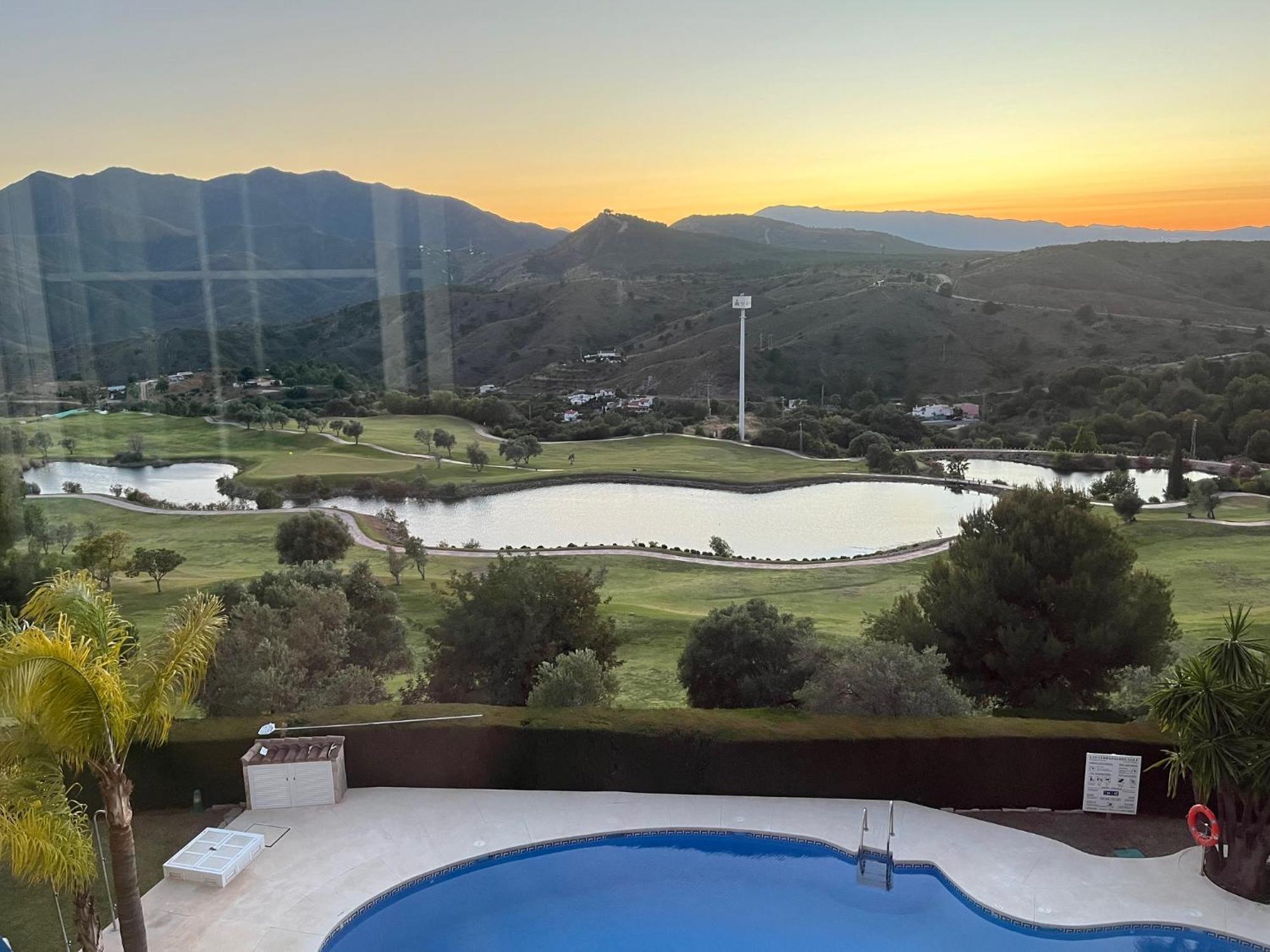 Апартаменты Alhaurin Golf Premium Views Альхаурин-эль-Гранде Экстерьер фото